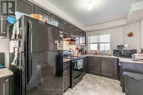 House For Sale In Barrie, Ontario