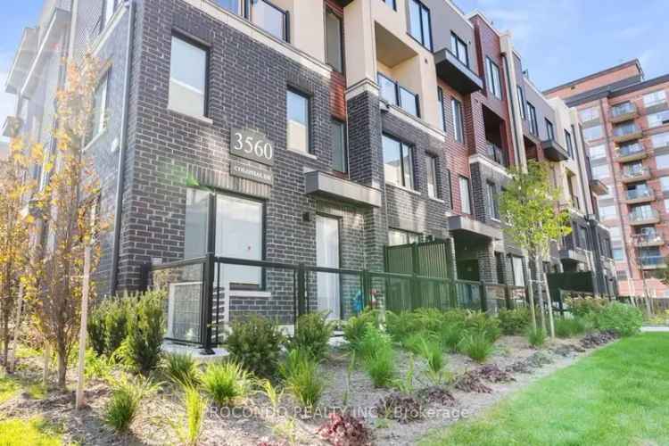 Luxury 2 Bed 2.5 Bath Townhouse in Erin Mills