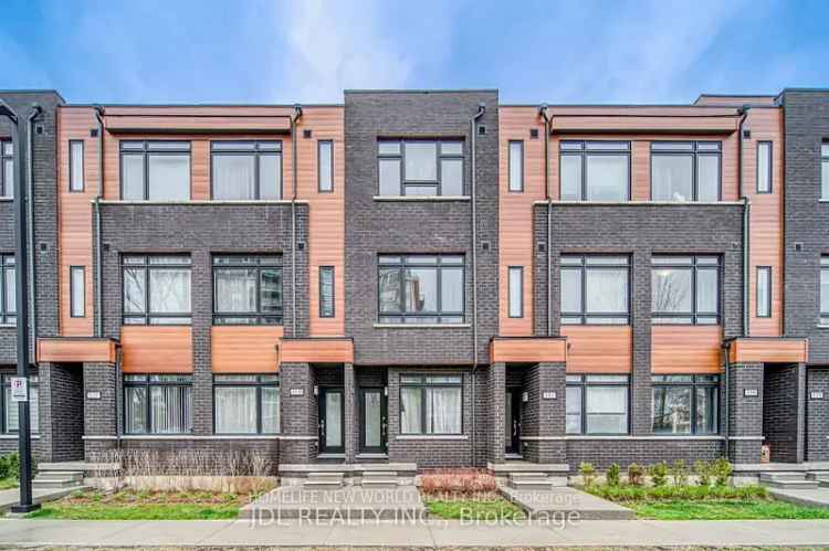 4 Year Old Townhouse 3 Bed 3 Bath Richmond Hill