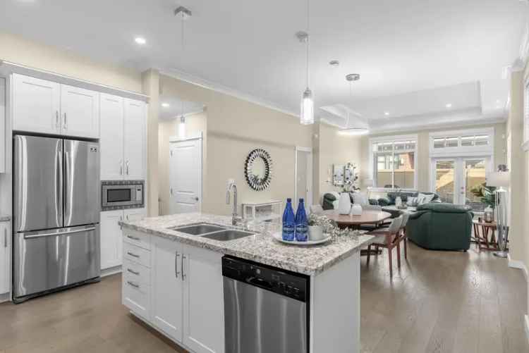 Luxury Golf Course Home 3 Beds 4 Baths Tsawwassen
