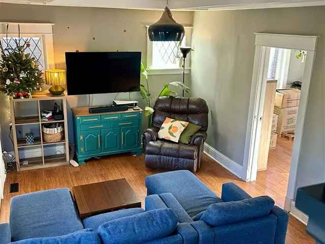 House For Sale in Niagara Falls, Ontario