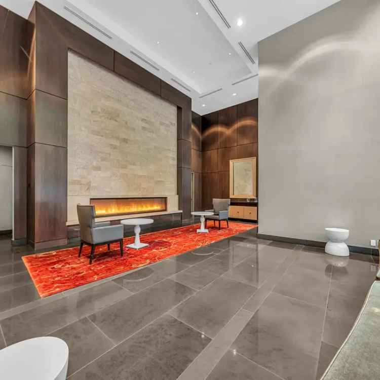 Buy Apartment in Downtown Vancouver with Spectacular Views and Amenities