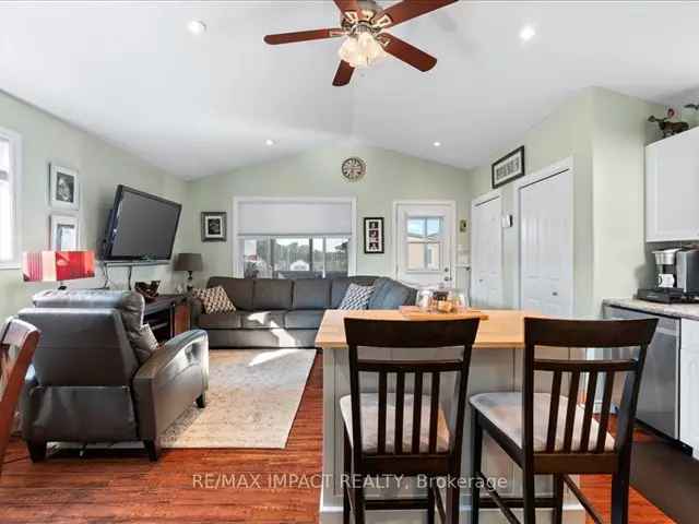 House For Sale in Quinte West, Ontario