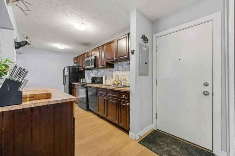 Mission Calgary Condo: 1-Bedroom Modern Living near Elbow River