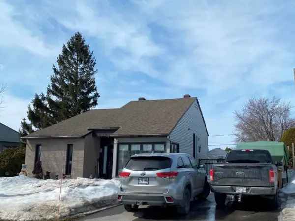 Bungalow for Sale Lanaudiere  Renovated Kitchen and Bathroom Inground Pool