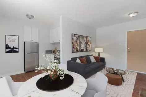 1 room apartment of 58 m² in Montreal