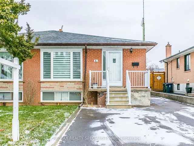 3 Bedroom House Near York University and Highway 401