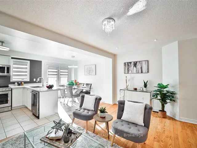 Townhouse For Sale in Brampton, Ontario