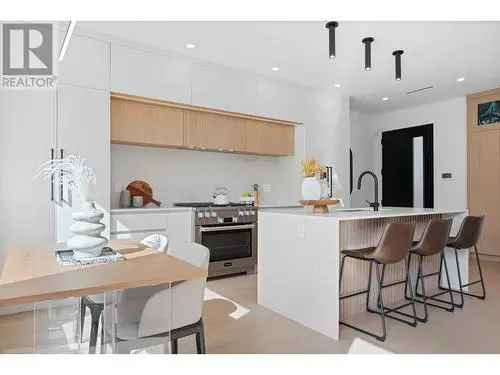 Dunbar Home For Sale 1700 Sqft 3 Ensuites Mann Bros Built