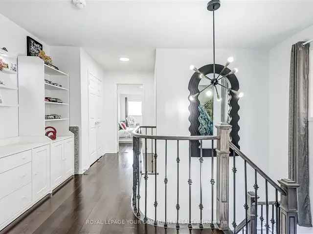 Stunning Renovated 3 1 Bedroom Townhouse High Demand Area