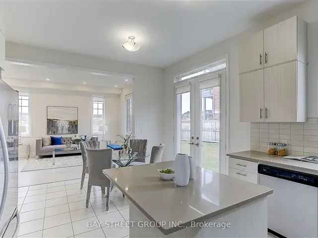 4 Bed 4 Bath Detached House Near Hwy 400 401