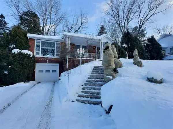 Brick Bungalow 3 Bed 3 Bath Notre Dame Saguenay