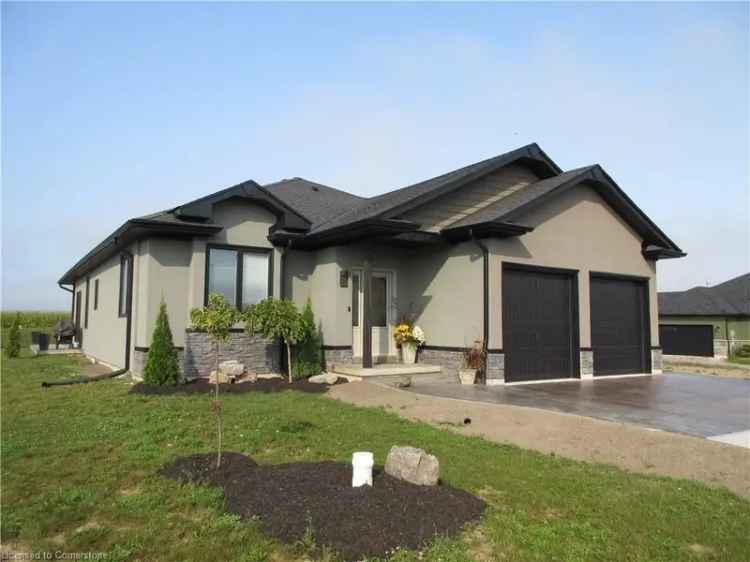 House For Sale in Cayuga, Ontario