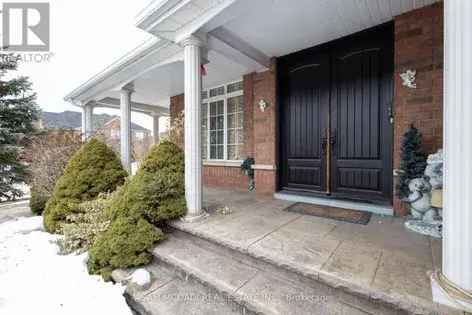 4 1 Bed 4 Bath Executive Home in Churchill Meadows