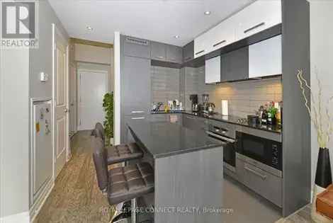 2 rooms apartment of 384 m² in Toronto