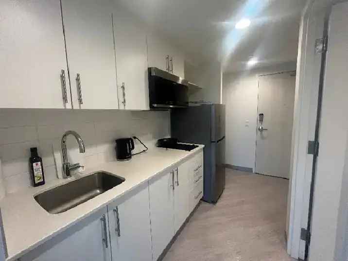 1 Bedroom 1 Bath Room for Rent / Sublease