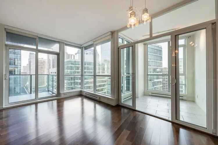 Condo For Sale in Vancouver, British Columbia