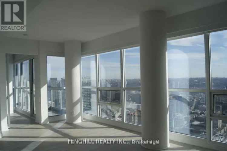 2 Bedroom Luxury Condo Toronto Financial District