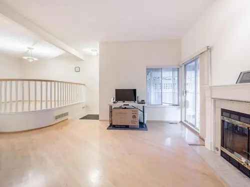 Townhouse For Sale in Vancouver Langara Springs