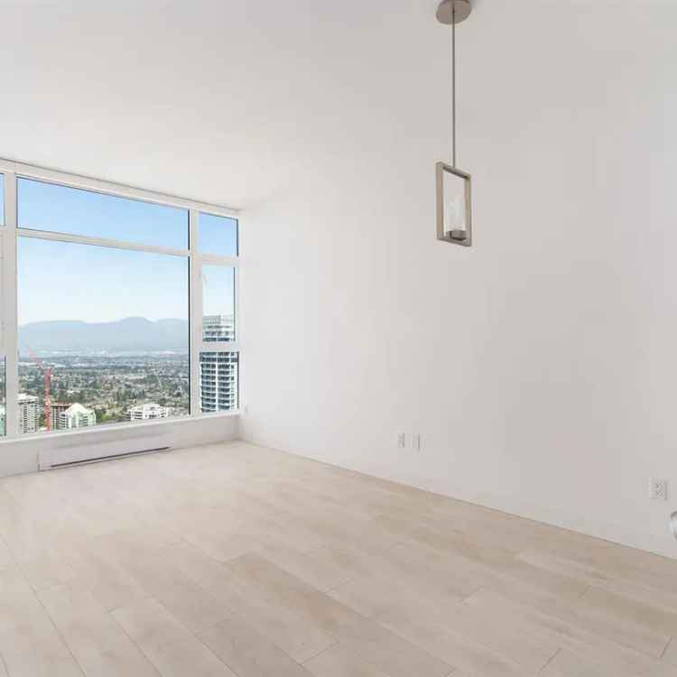 For Sale Stylish Apartment in Burnaby with Modern Amenities