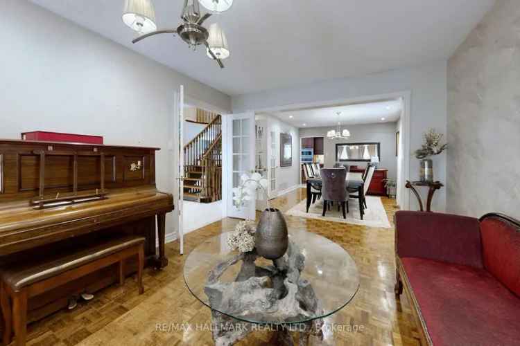 Elegant Detached Home in Upscale Thornhill