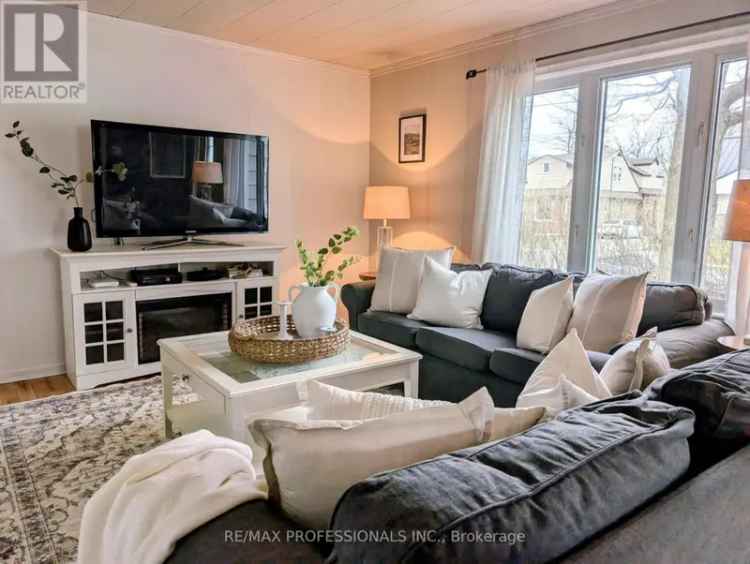 3-Bedroom Family Home in Port Hope