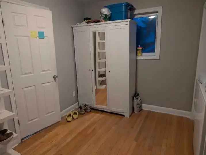 (Dec 15 to March 1st) Room for Sublet - close to CarletonU