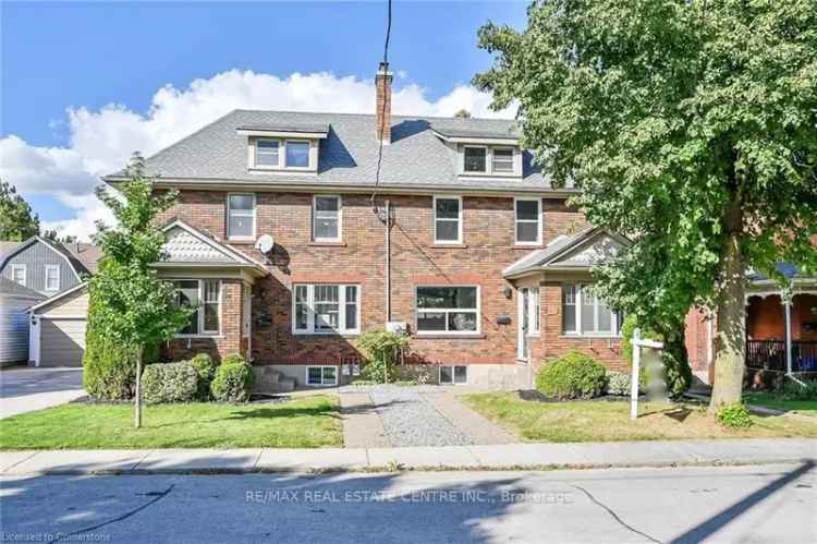 House For Sale in Woodstock, Ontario