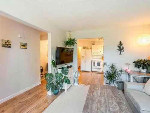Investment Duplex North Nanaimo 3 Beds 2 Baths Each Side