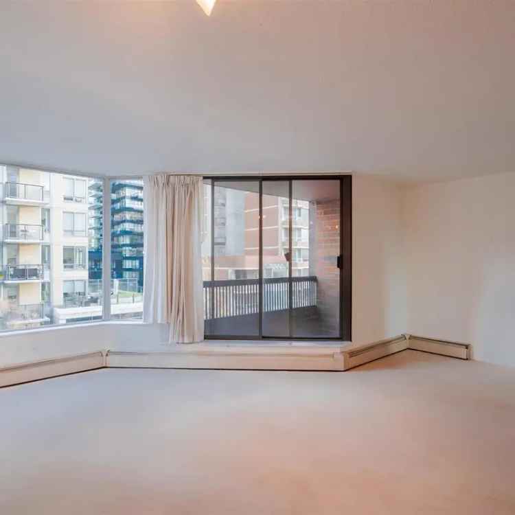 Downtown Vancouver Studio Apartment for Sale