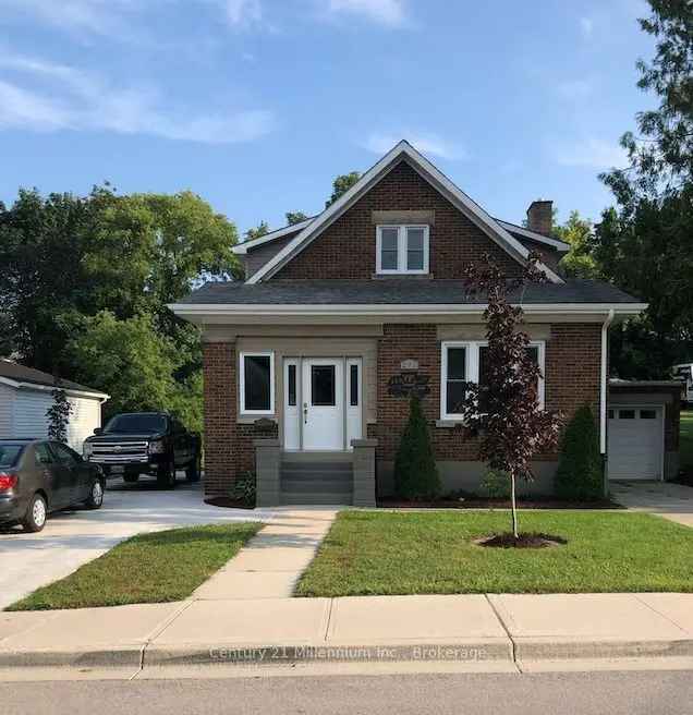 House For Sale in Hanover, Ontario