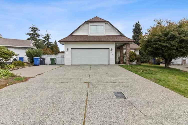 7 Bedroom House with Mountain View and Basement Suite