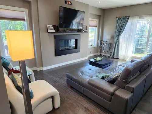 Luxury Ambleside Showhome 3 Beds 2060 Sqft