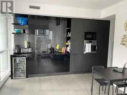 2 Bedroom Condo Downtown Toronto 84m² - Bright Second Bedroom for Lease