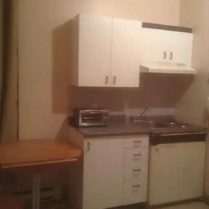 Furnished Room for Rent Near University of Montreal