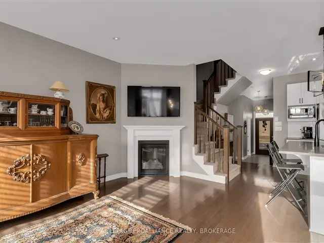 Fabulous Tamarack Townhome in Woodhaven 1600 sq ft