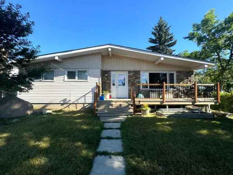 House For Rent in Camrose, Alberta