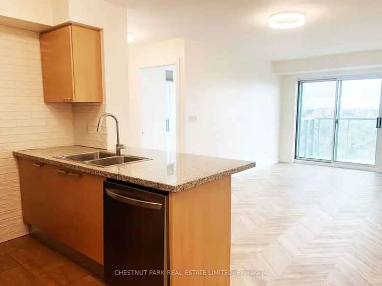 Tastefully Renovated 2-Bedroom Condo Yonge Sheppard