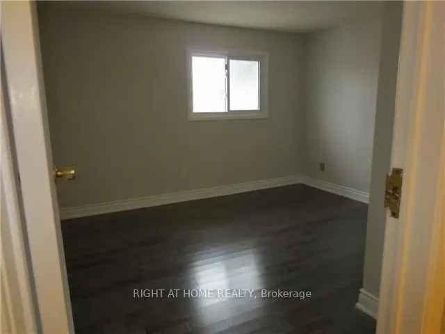 Bright Spacious Family Home  Renovated Kitchen Hardwood Floors