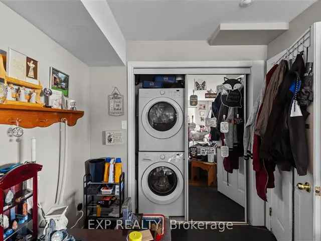 Legal Duplex in Barrie 5 Beds 2 Baths Income Potential