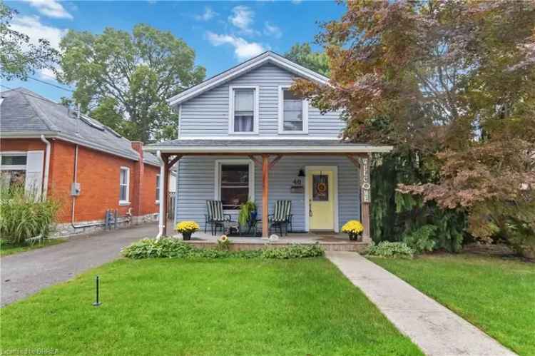 House For Sale in Brantford, Ontario