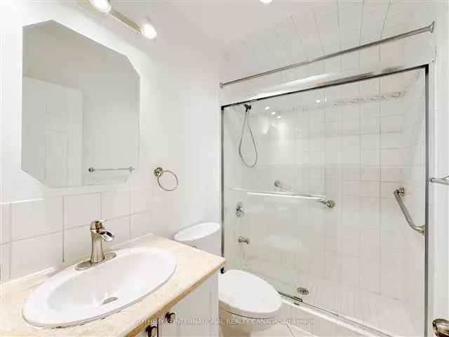 House For Sale in Toronto, Ontario