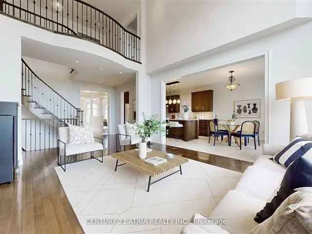 House For Sale in Aurora, Ontario