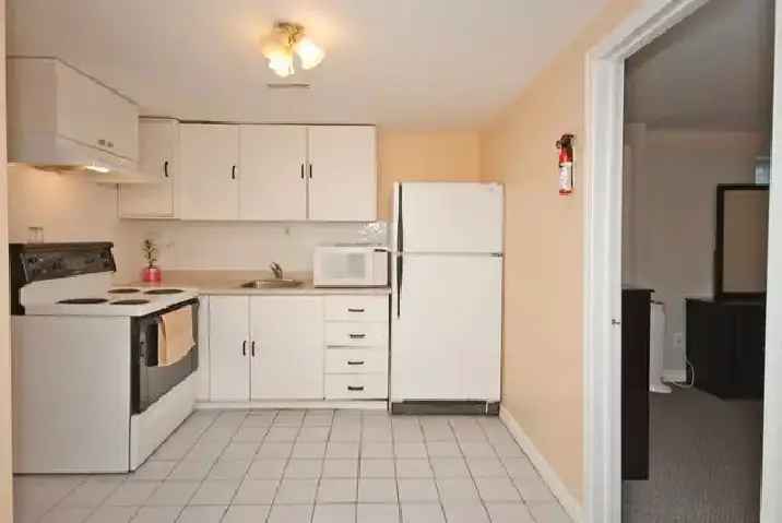 Room for rent near Seneca College