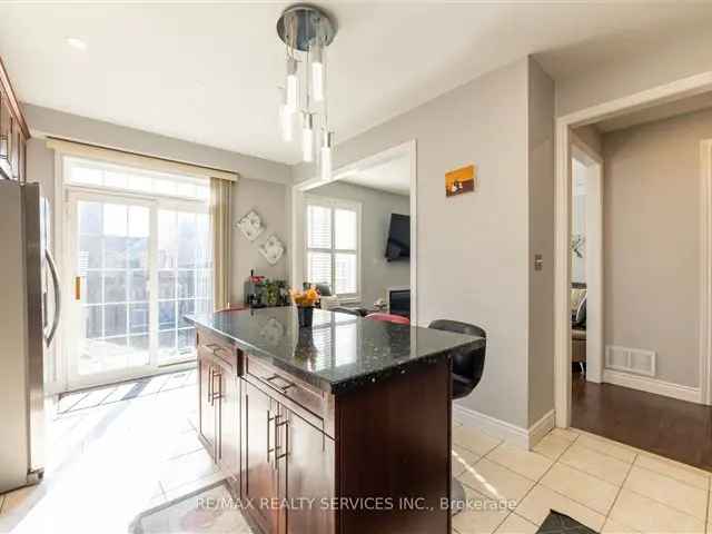 House For Sale in Brampton, Ontario