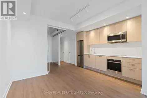 2 rooms apartment of 164 m² in Toronto