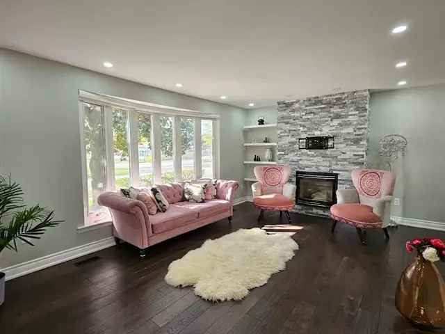 Beautiful Newly Renovated Detached House in Lakeview Mississauga