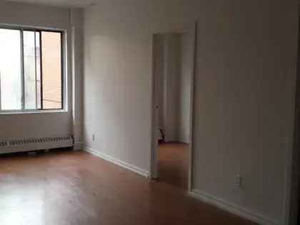 1 room apartment of 37 m² in Montreal