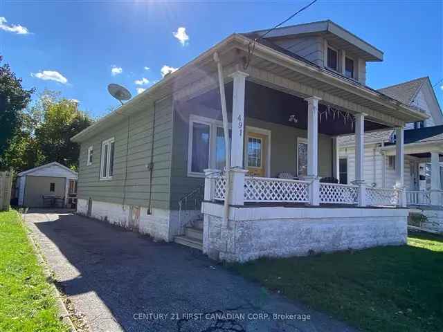 Cozy 2-Bedroom Bungalow Near Schools and Parks