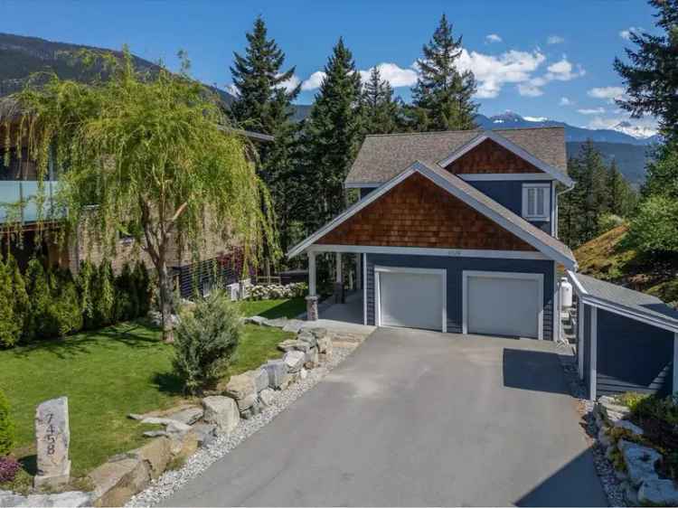 Pemberton Benchlands Family Home with Guest Suite